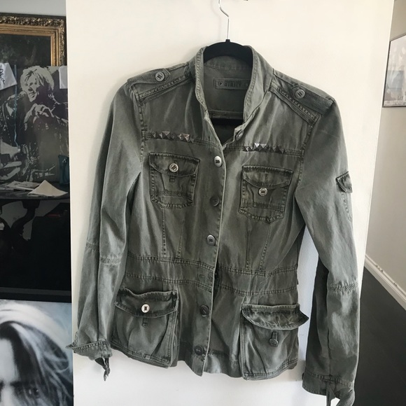 Jacket - Picture 2 of 7